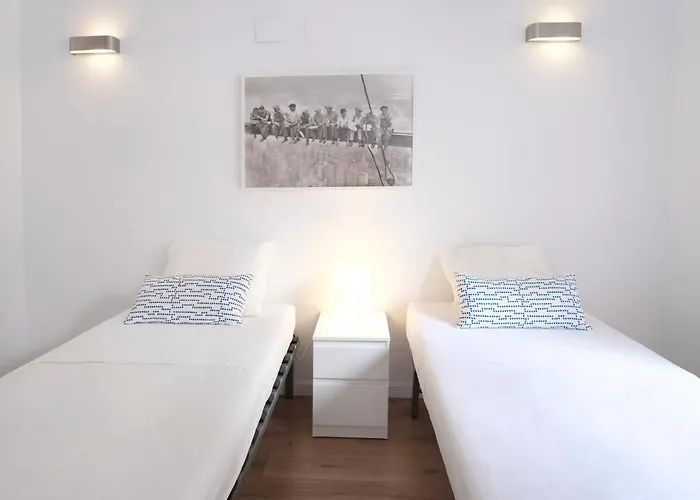 Hogar Moderno Cerca De Casco Antiguo De * Walencja